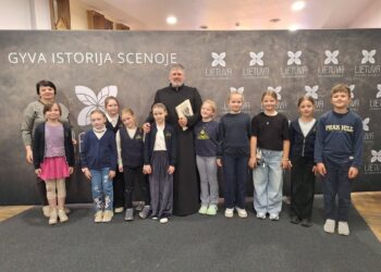 ansamblis_lietuva_edukacija_po_valanciaus_lietuva
