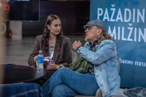 ansamblis-lietuva-kauno-knygu-muge-pazadinkime-milzinus-greta-svedkauske-povilas-meskela